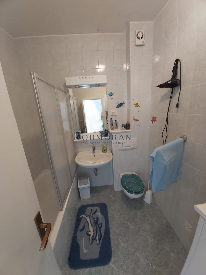 Prostorno stanovanje s čudovitim pogledom na morje!