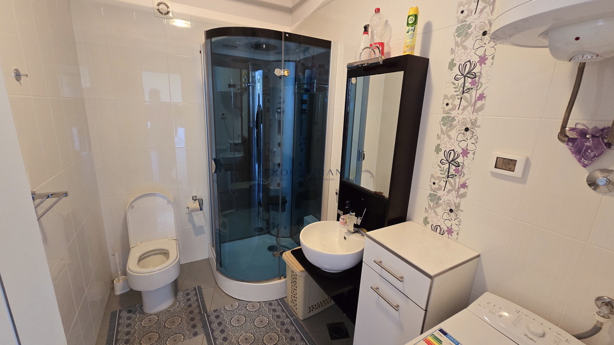 Stanovanje - Zambratija