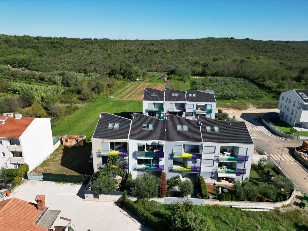 Stanovanje - Zambratija