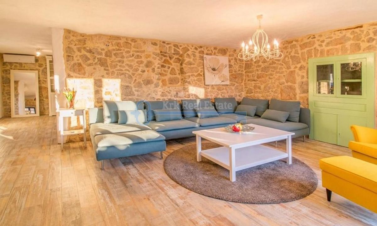 Hiša Garica, Vrbnik, 160m2