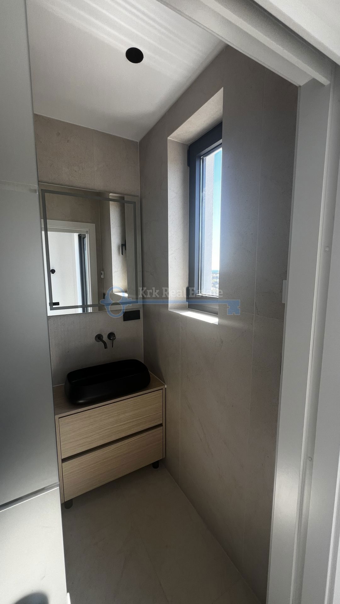 KRK - PENTHOUSE S STREŠNO TERASO, NOVOGRADNJA