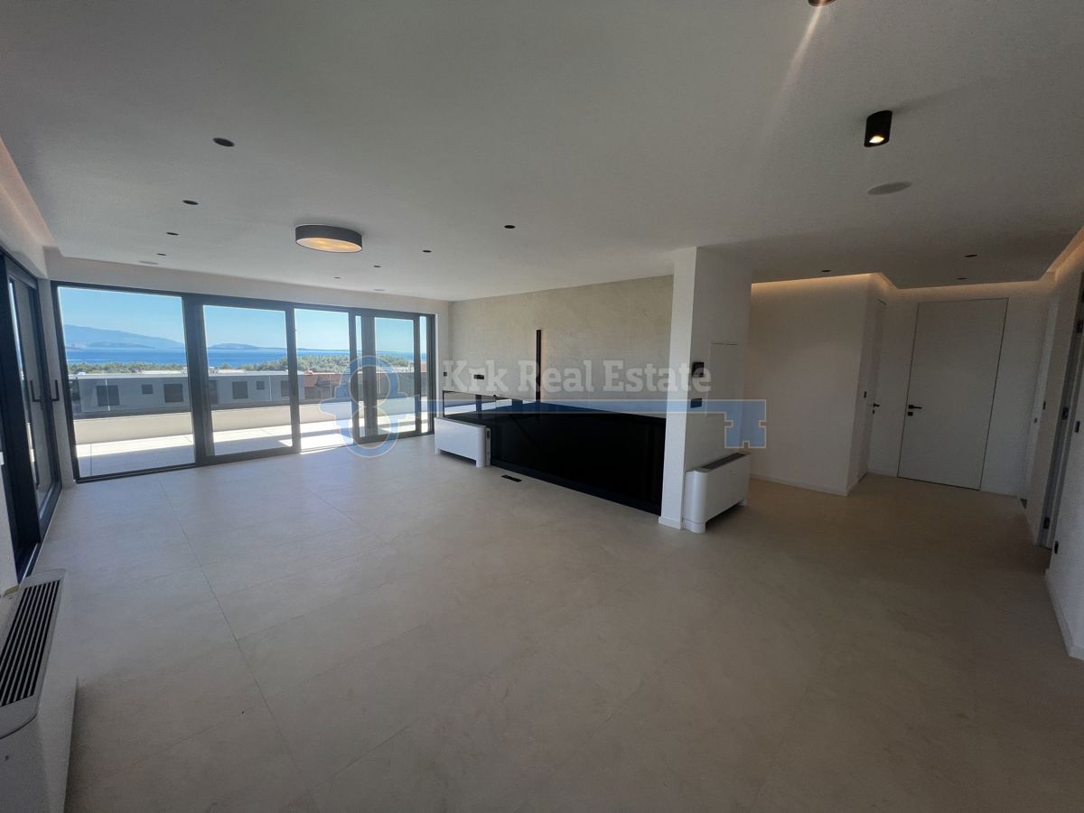 KRK - PENTHOUSE S STREŠNO TERASO, NOVOGRADNJA