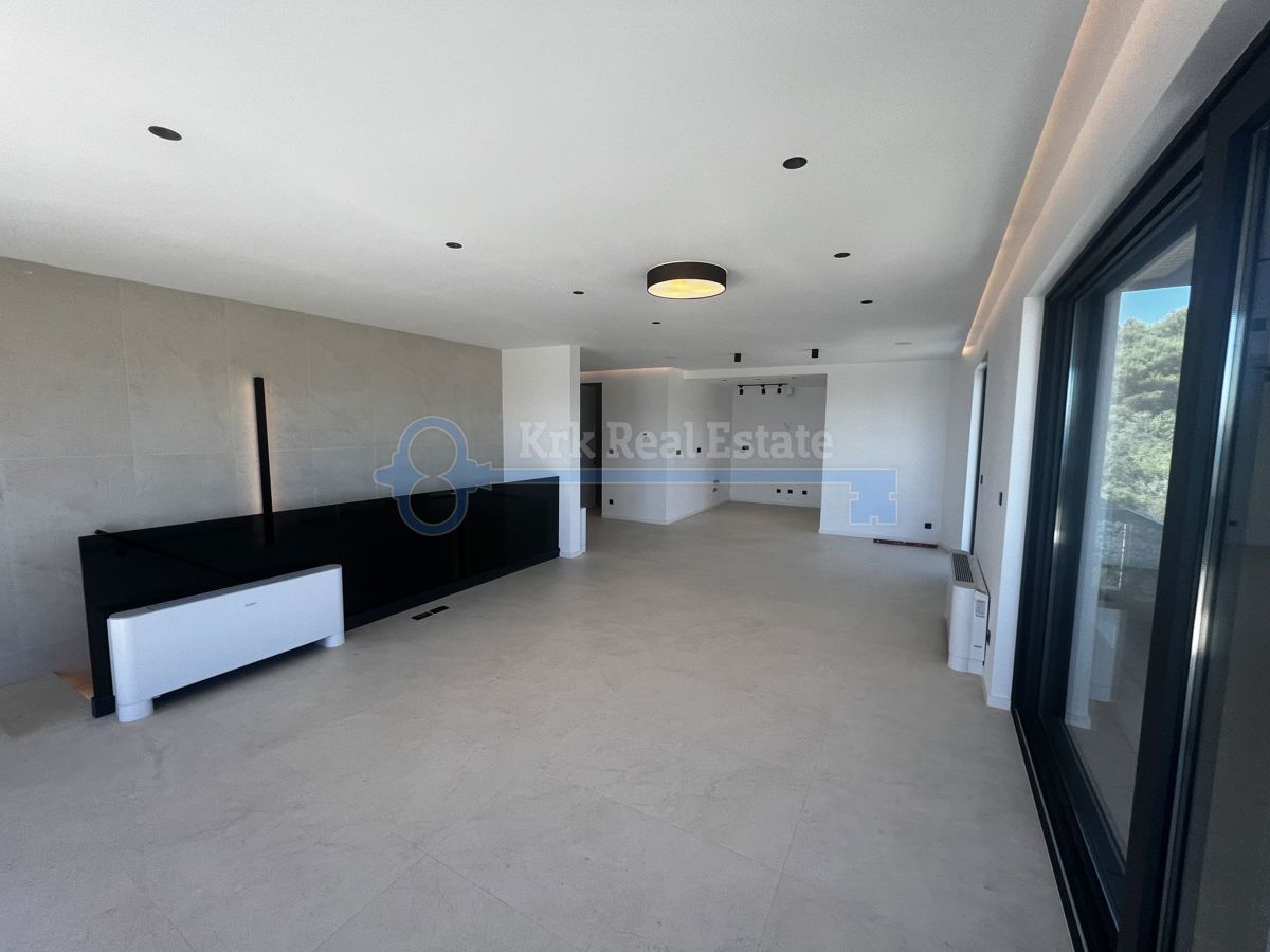 KRK - PENTHOUSE S STREŠNO TERASO, NOVOGRADNJA