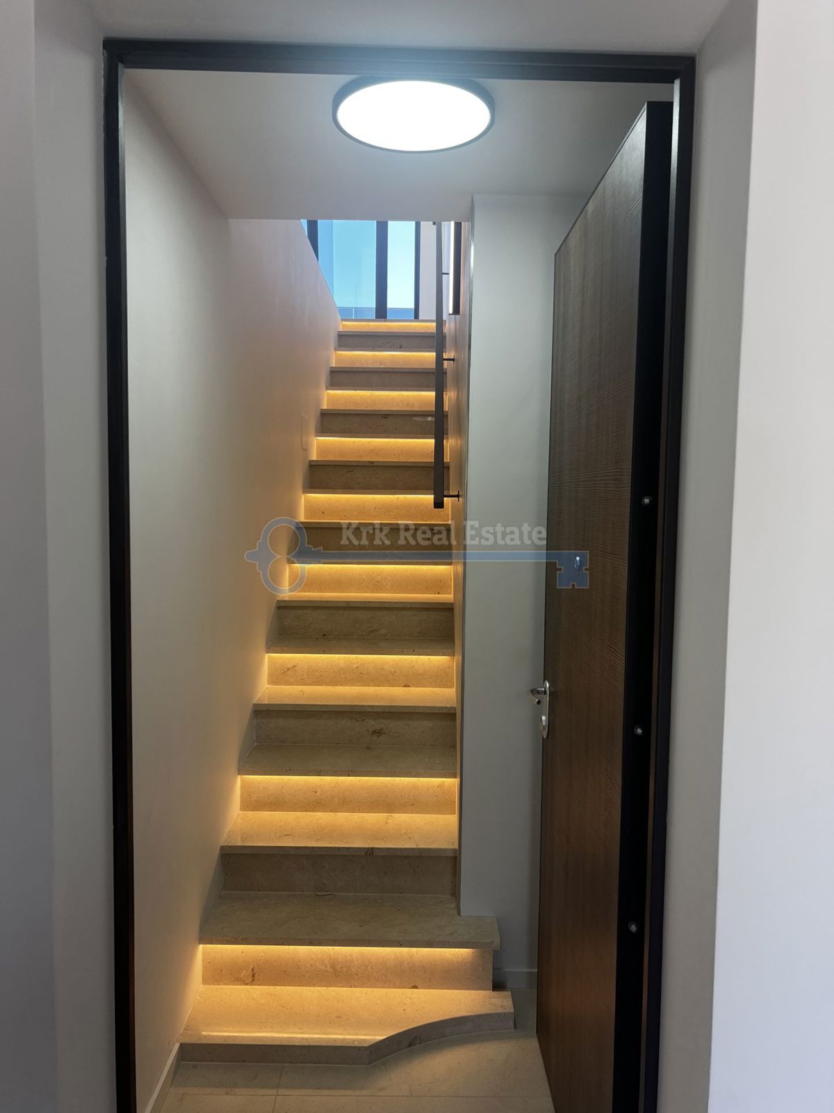 KRK - PENTHOUSE S STREŠNO TERASO, NOVOGRADNJA