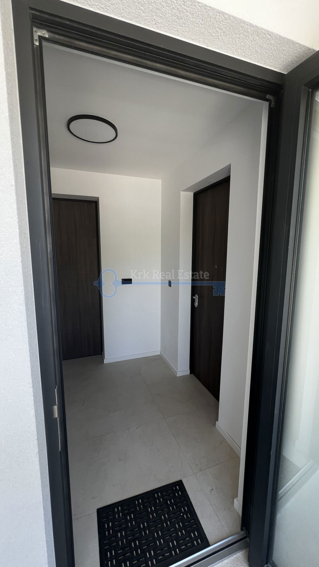 KRK - APARTMA Z POGLEDOM NA MORJE, NOVOGRADNJA
