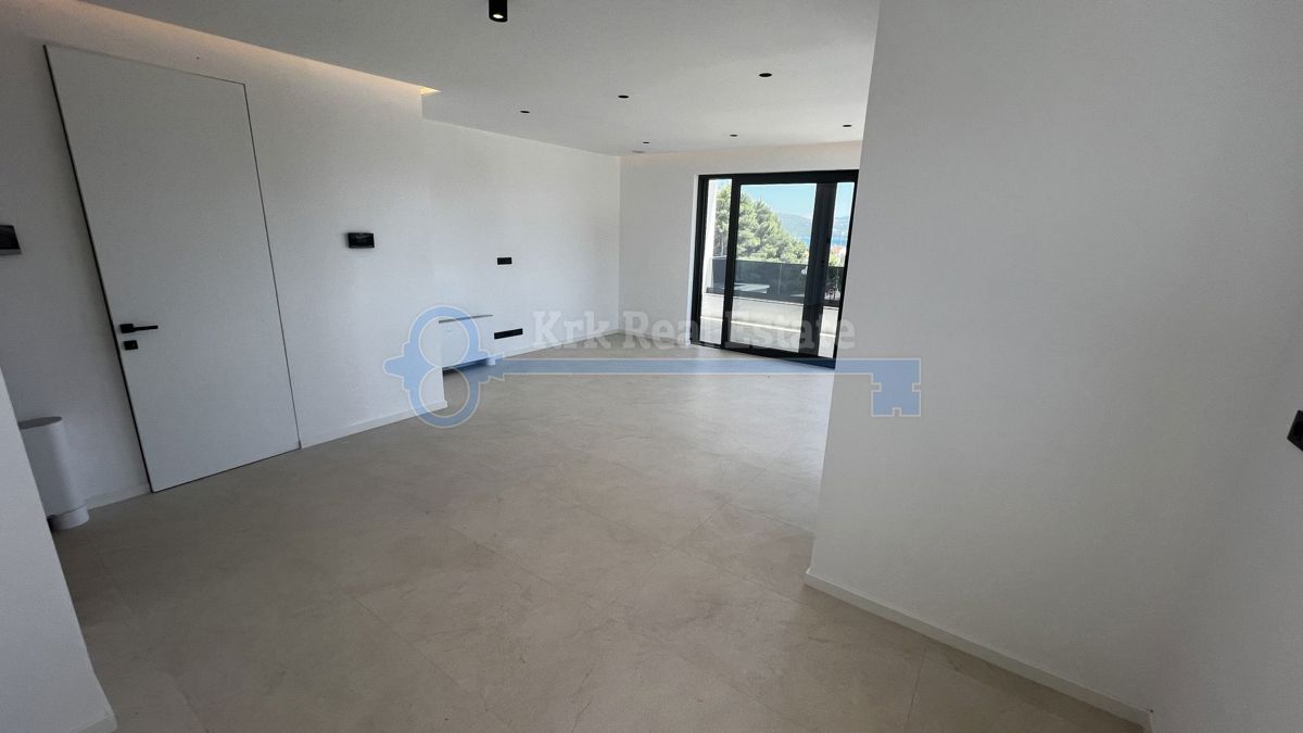 KRK - APARTMA Z POGLEDOM NA MORJE, NOVOGRADNJA