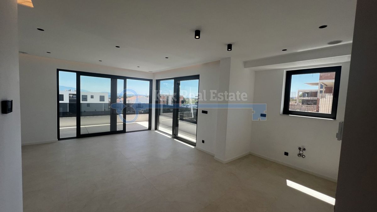 KRK - APARTMA Z POGLEDOM NA MORJE, NOVOGRADNJA