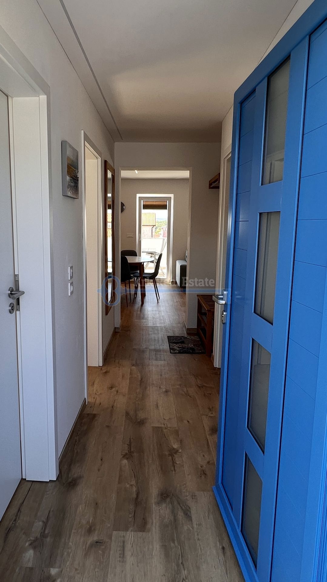 ODLIČNA PRILOŽNOST! PUNAT - RENOVIRANA HIŠA Z DVEMA APARTMAJEMA