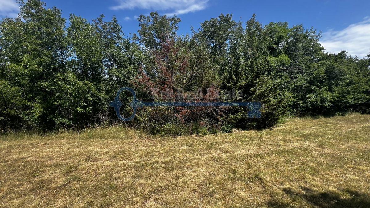Zemljišče Kras, Dobrinj, 1.072m2