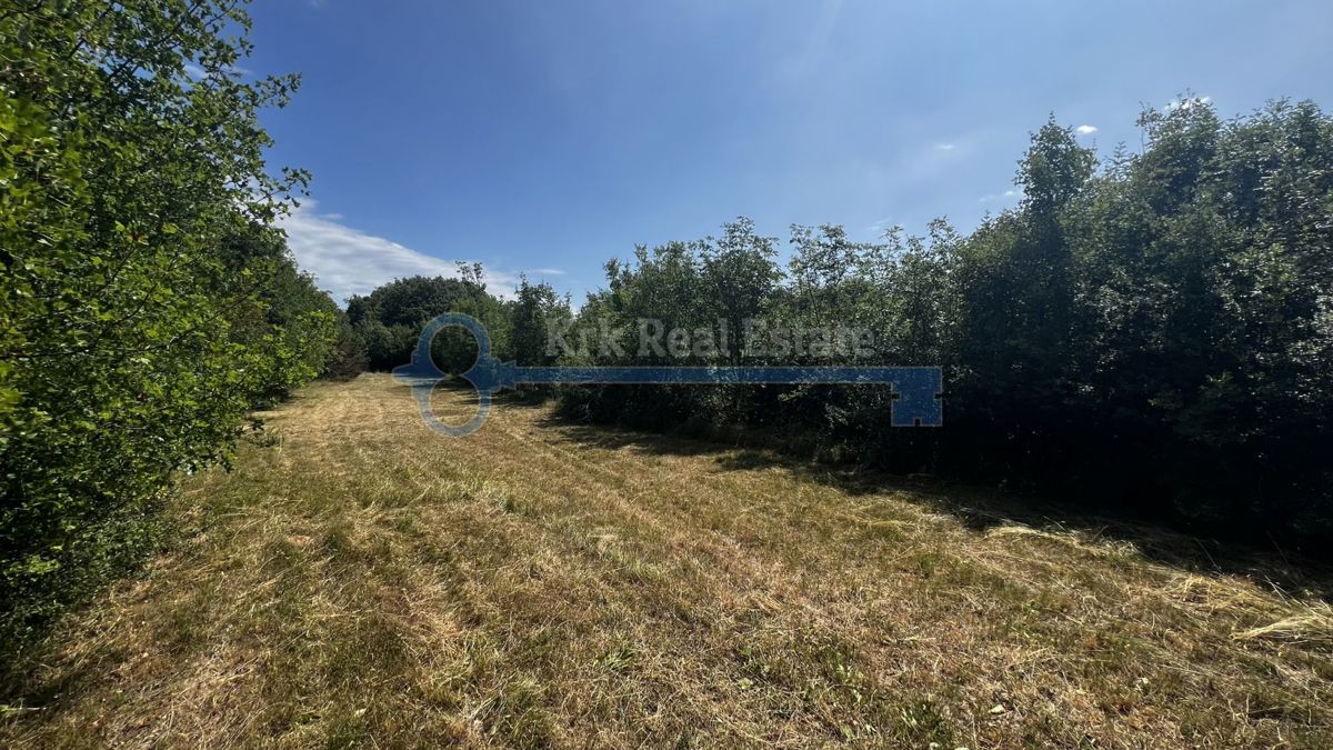 Zemljišče Kras, Dobrinj, 1.072m2