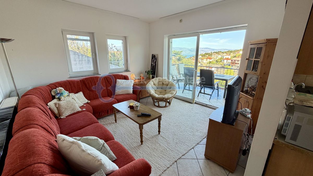 VRBNIK - APARTMA S POGLEDOM NA MORJE