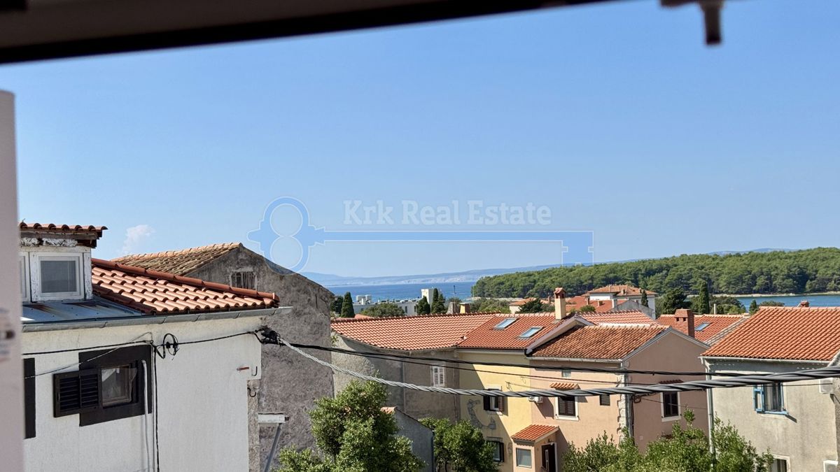 PUNAT - KAMNITA HIŠA Z DVEMA APARTMAJEMA