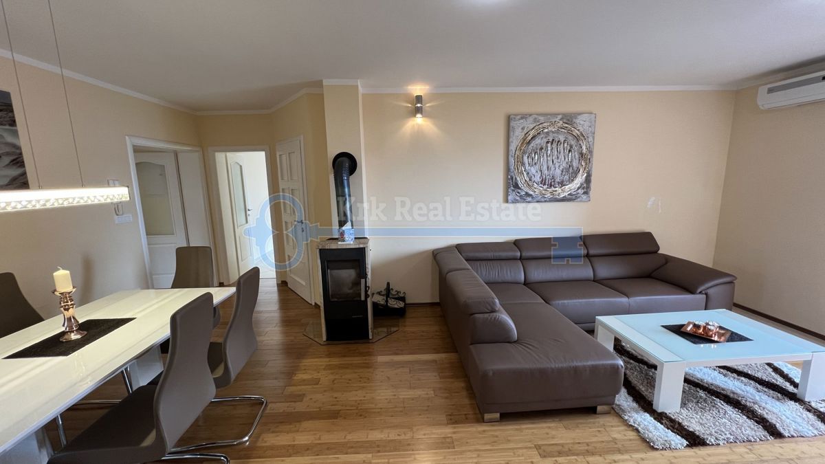 CRIKVENICA - APARTMA S POGLEDOM NA MORJE