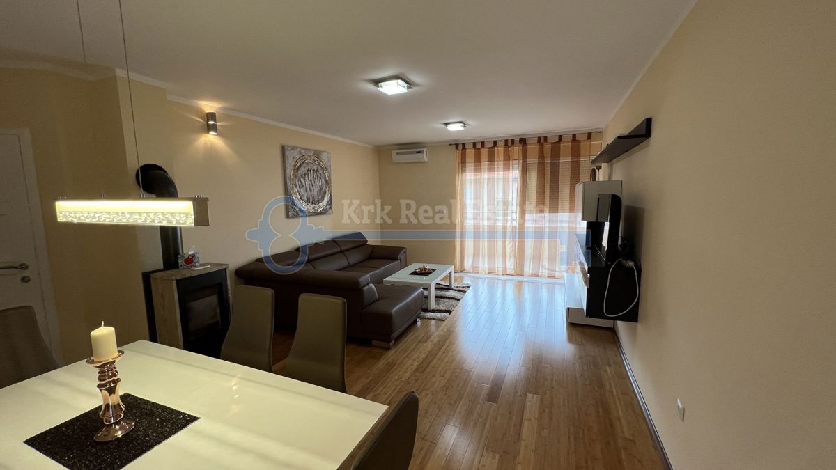 CRIKVENICA - APARTMA S POGLEDOM NA MORJE