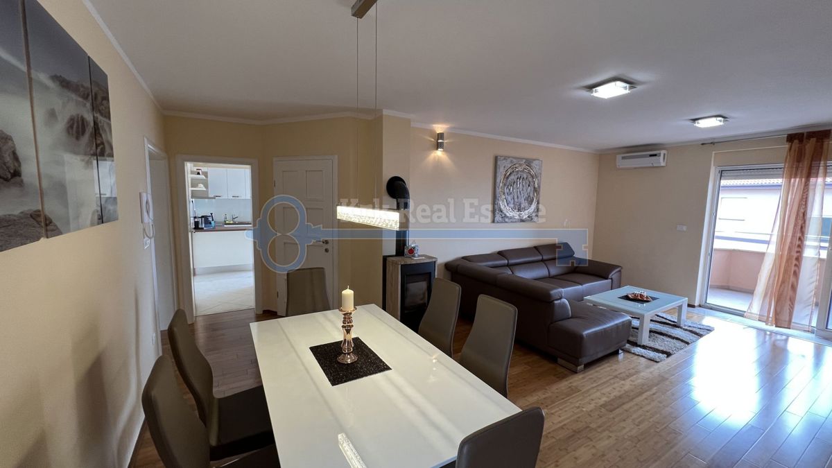 CRIKVENICA - APARTMA S POGLEDOM NA MORJE