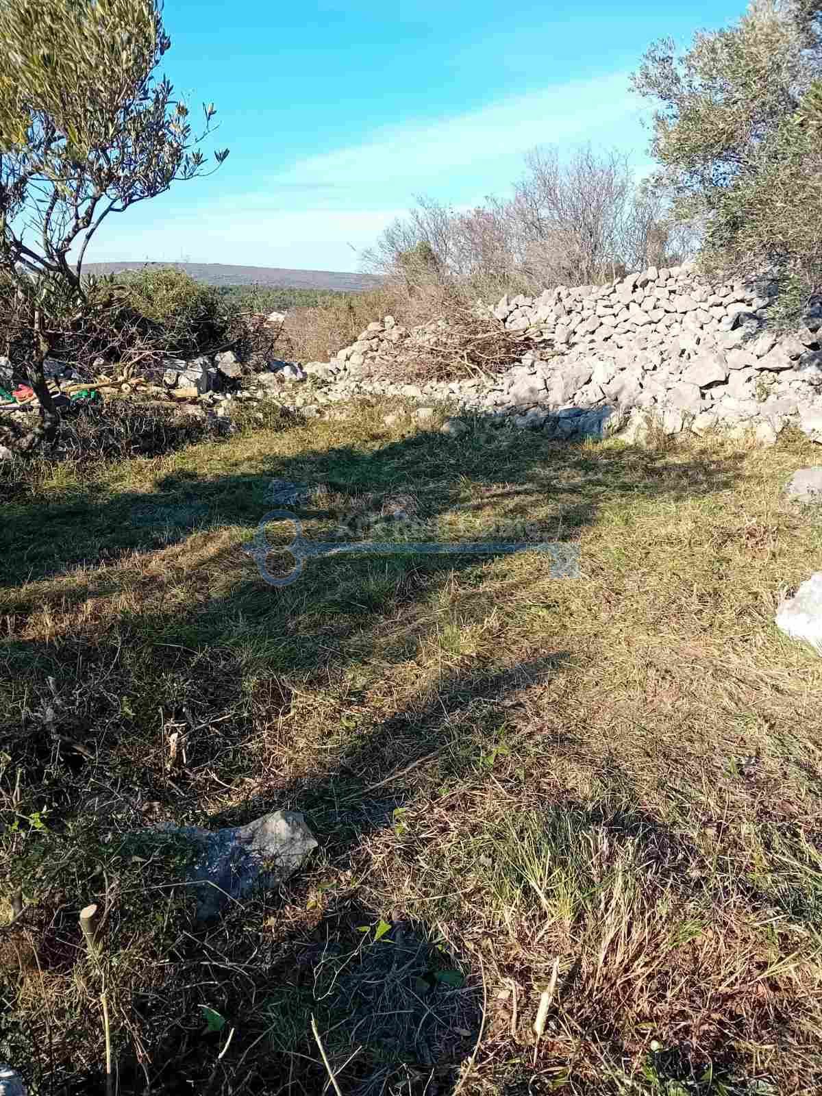 Zemljišče Punat, 908,50m2