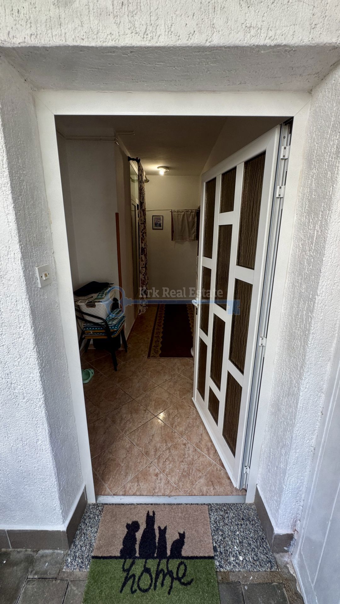 KRK - HIŠA S TREM STANOVALNIMI ENOTAMI V BLIŽINI CENTRA