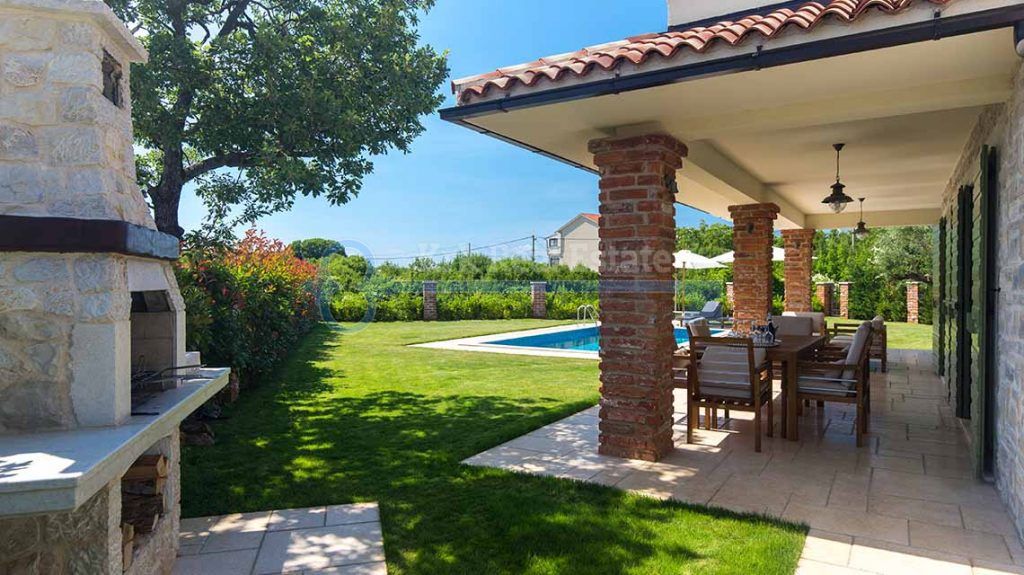 Hiša Kras, Dobrinj, 219,20m2