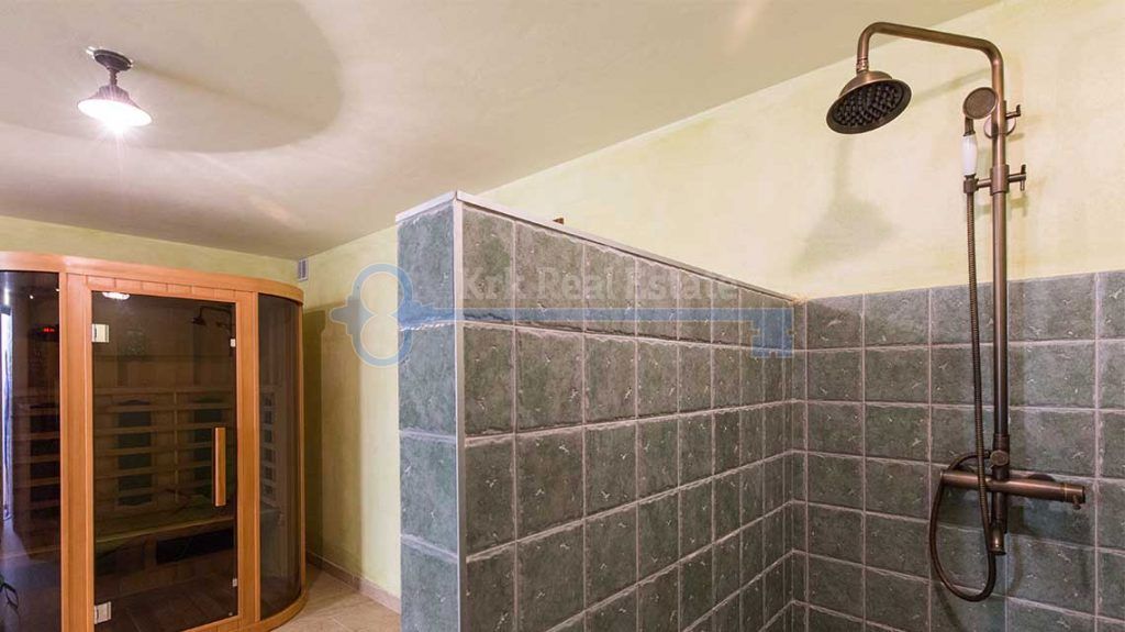 Hiša Kras, Dobrinj, 219,20m2