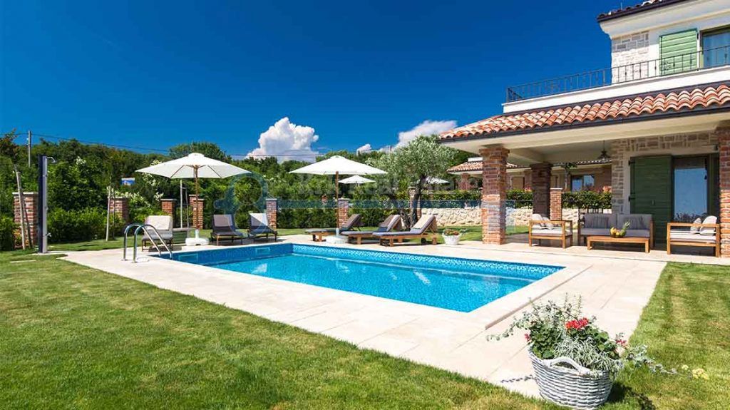 Hiša Kras, Dobrinj, 219,20m2