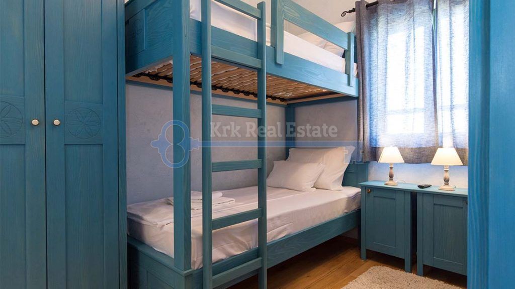 Hiša Kras, Dobrinj, 219,20m2