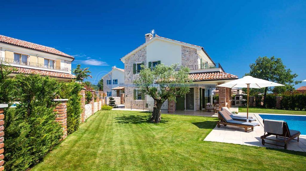 Hiša Kras, Dobrinj, 219,20m2