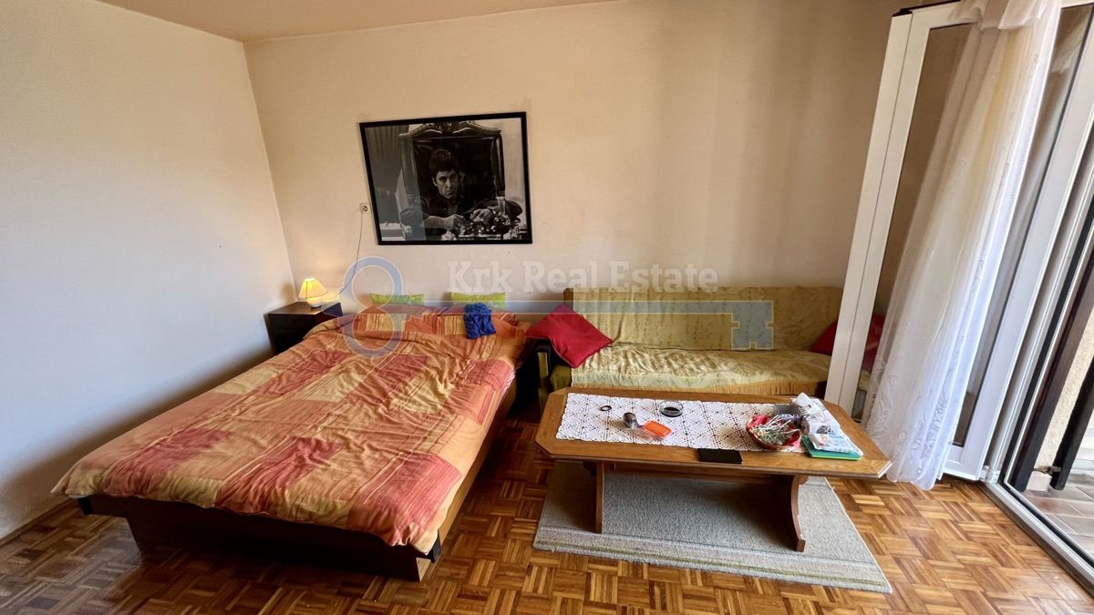 VRBNIK - APARTMAJSKA HIŠA Z ODPRTIM POGLEDOM NA MORJE