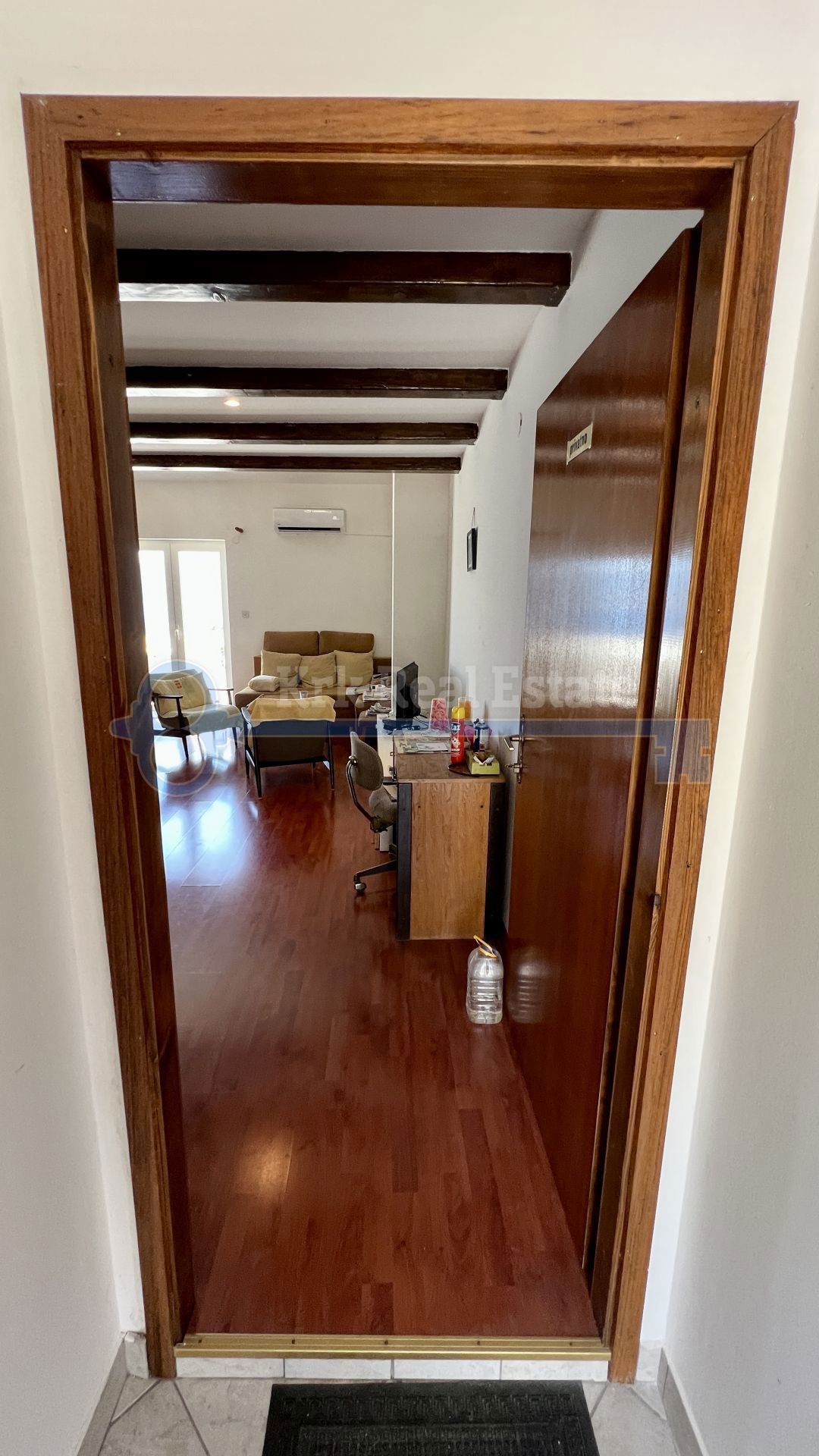 VRBNIK - APARTMAJSKA HIŠA Z ODPRTIM POGLEDOM NA MORJE
