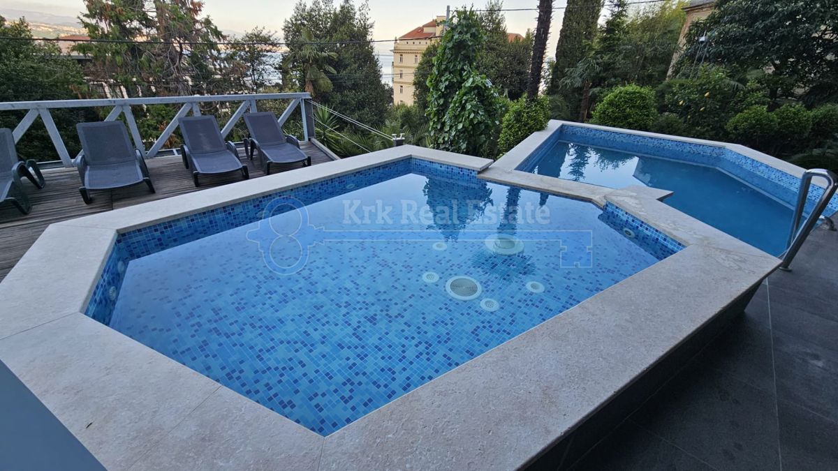 OPATIJA-SAMOSTOJNA VILA Z BAZENOM