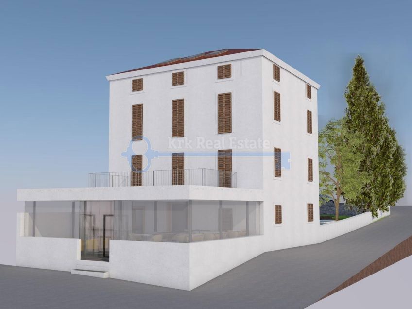 PUNAT - NEPREMIČNINA ZA PREUREDITEV V HOTEL, Z GRADBENIM DOVOLJENJEM