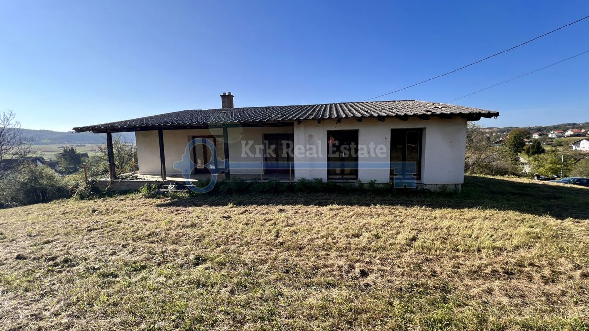 Hiša Karlovac, 300m2