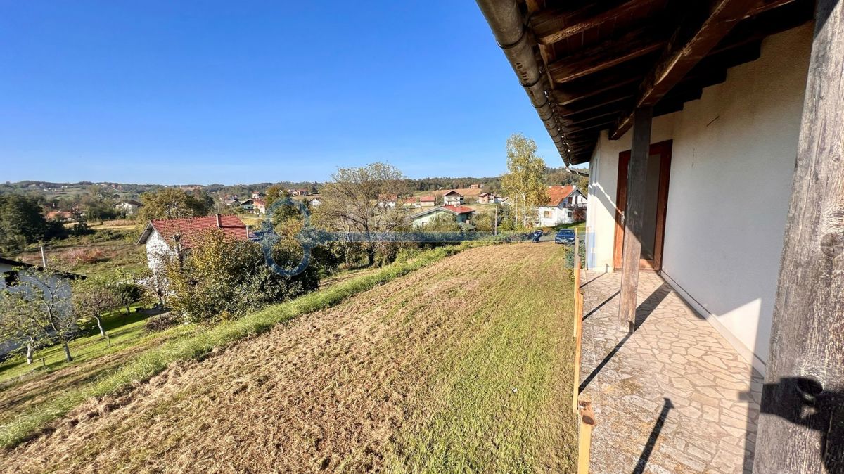 Hiša Karlovac, 300m2