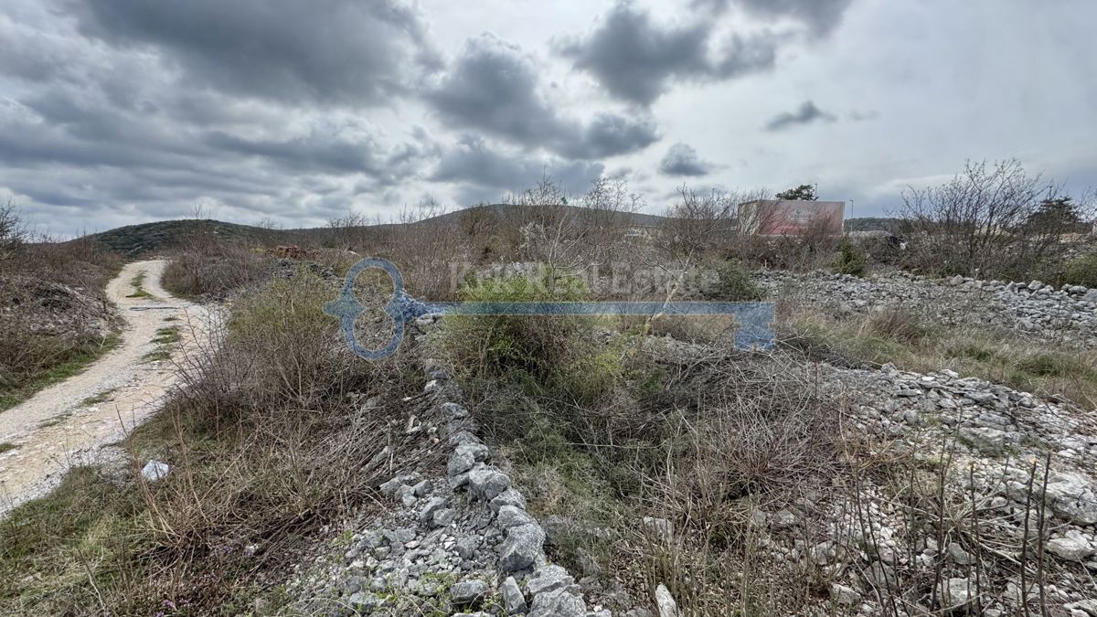 Zemljišče Vrbnik, 2.500m2