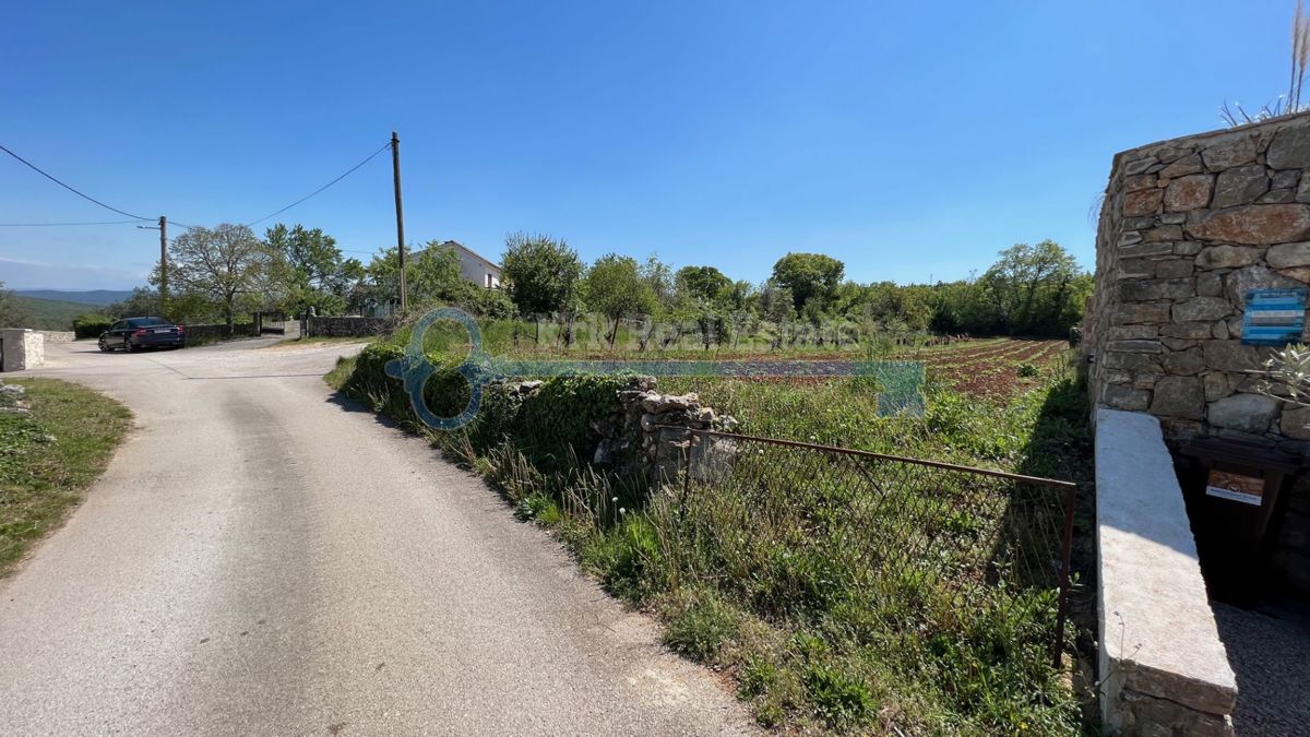 Zemljišče Vrh, Krk, 1.412m2