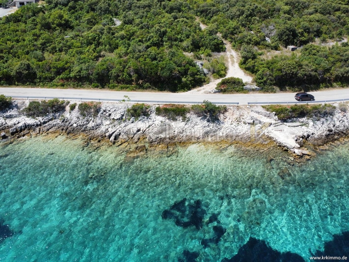 Gradbeno zemljišče prvi red do morja na otoku Korčula!