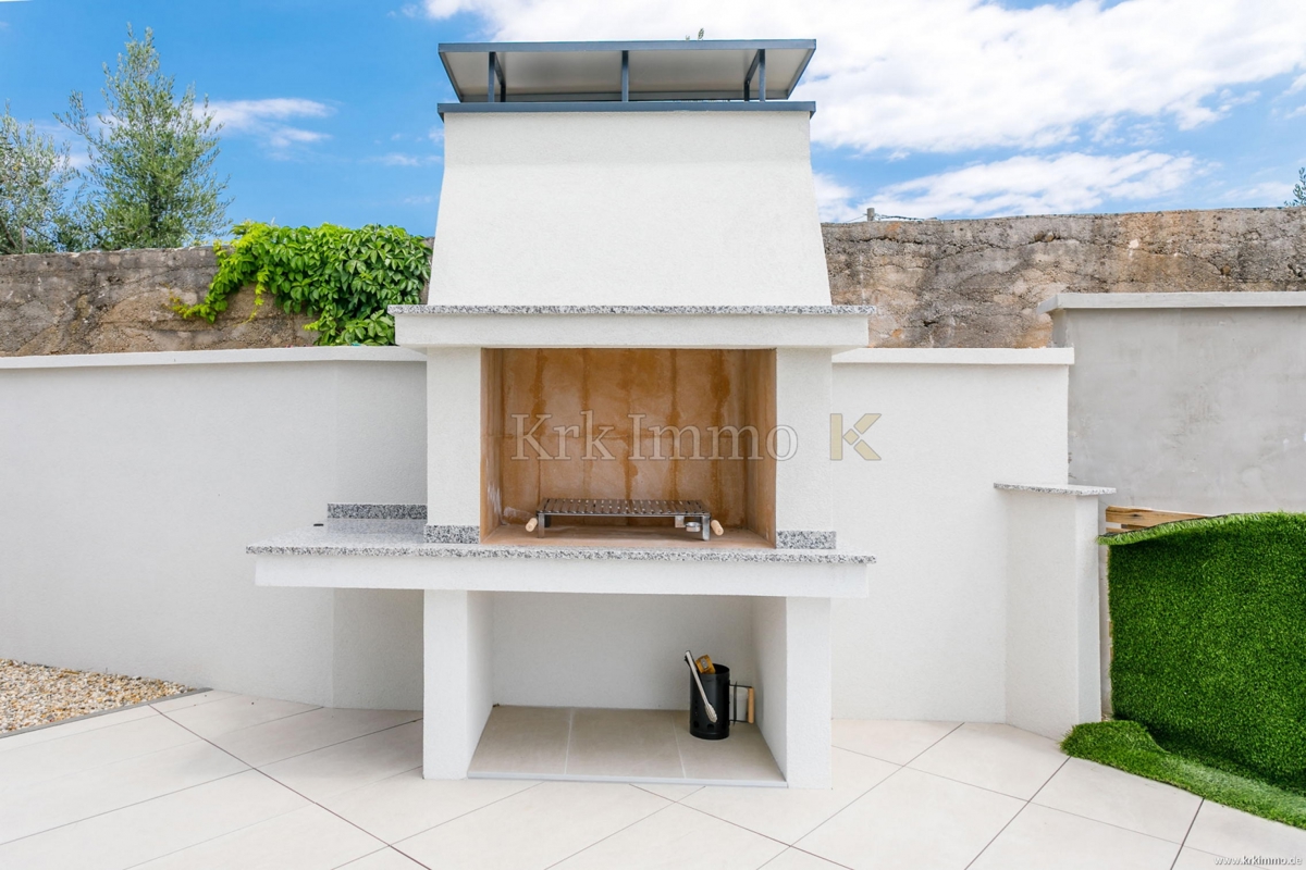 Samo v naši ponudbi! Luksuzna vila s pogledom na morje.