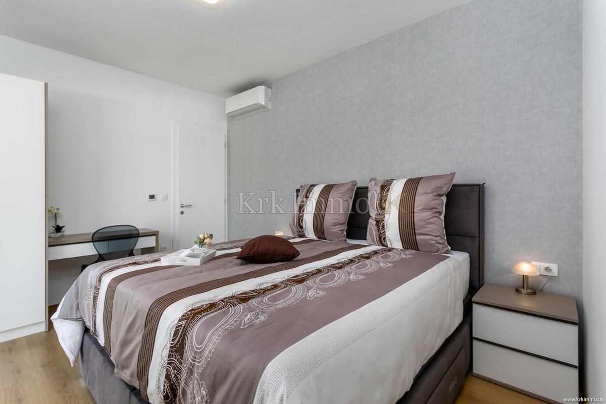 Samo v naši ponudbi! Luksuzna vila s pogledom na morje.