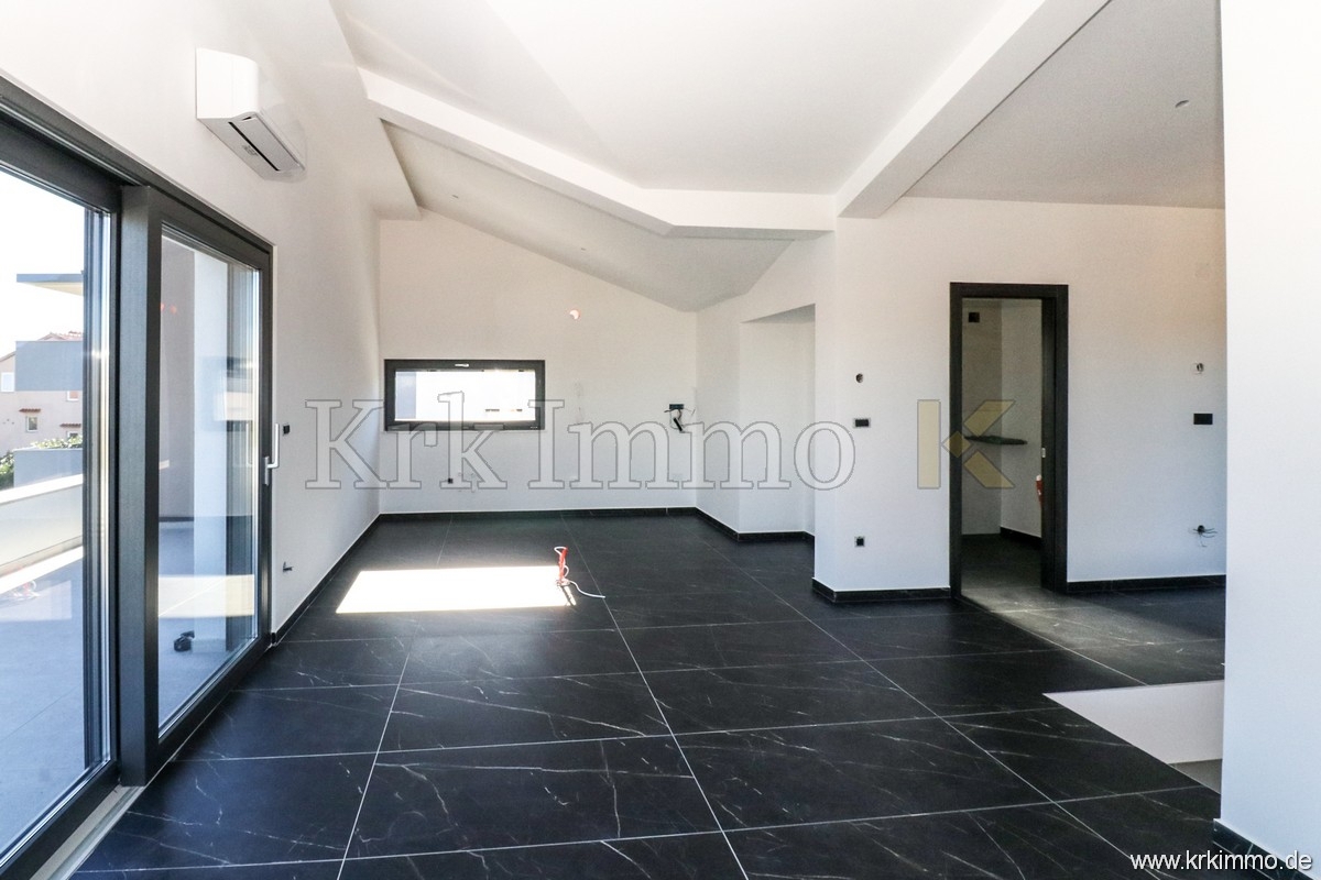 Nov penthouse s pogledom na morje v mestu Krk!