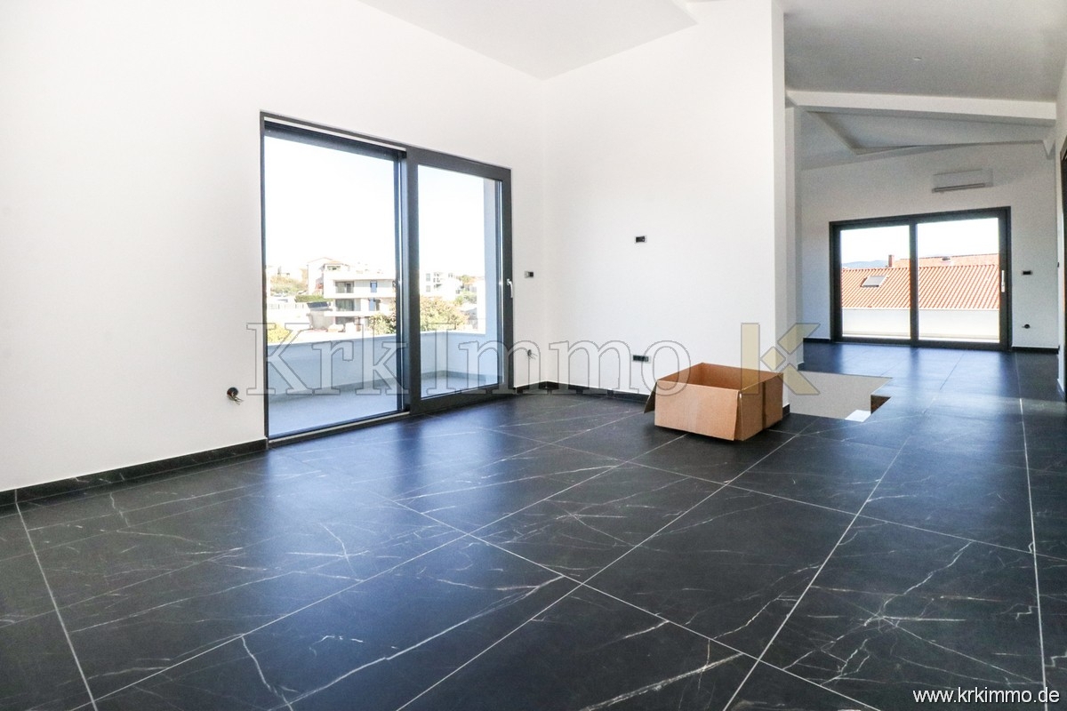 Nov penthouse s pogledom na morje v mestu Krk!