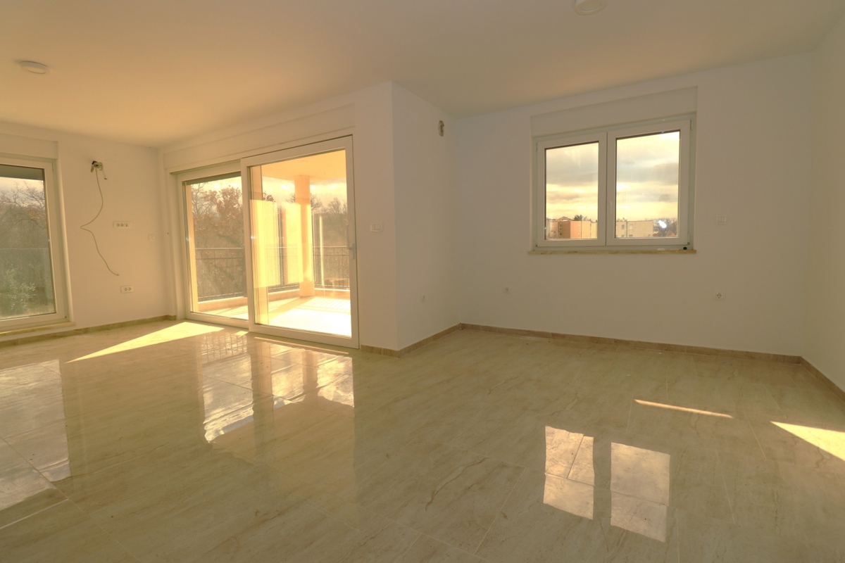 Apartma s pogledom na morje. Nepremičnine Njivice