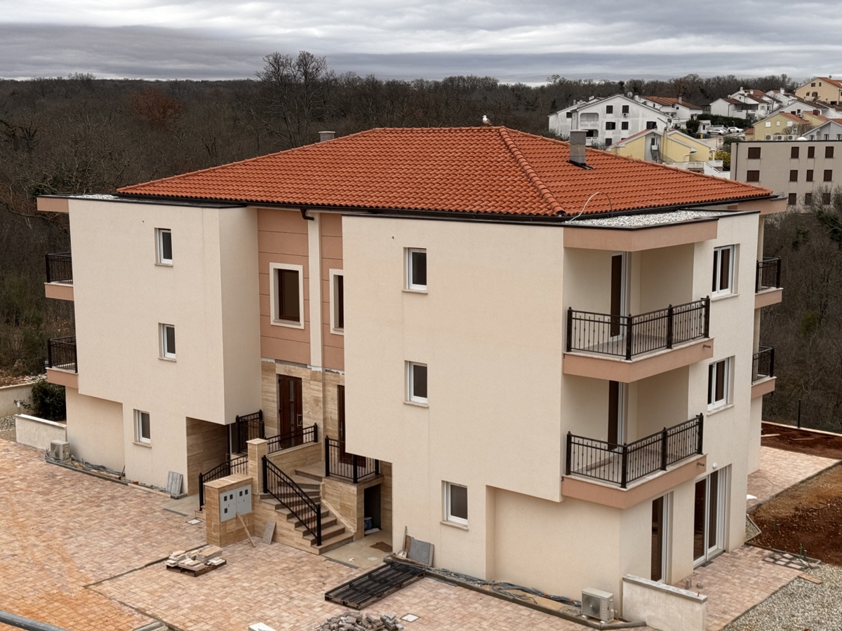 Apartma s pogledom na morje. Nepremičnine Njivice