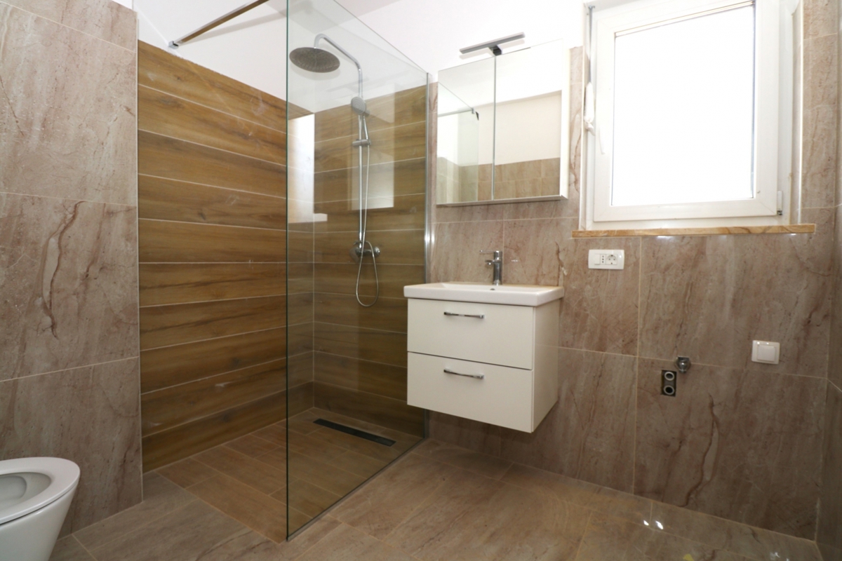 Apartma s pogledom na morje. Nepremičnine Njivice