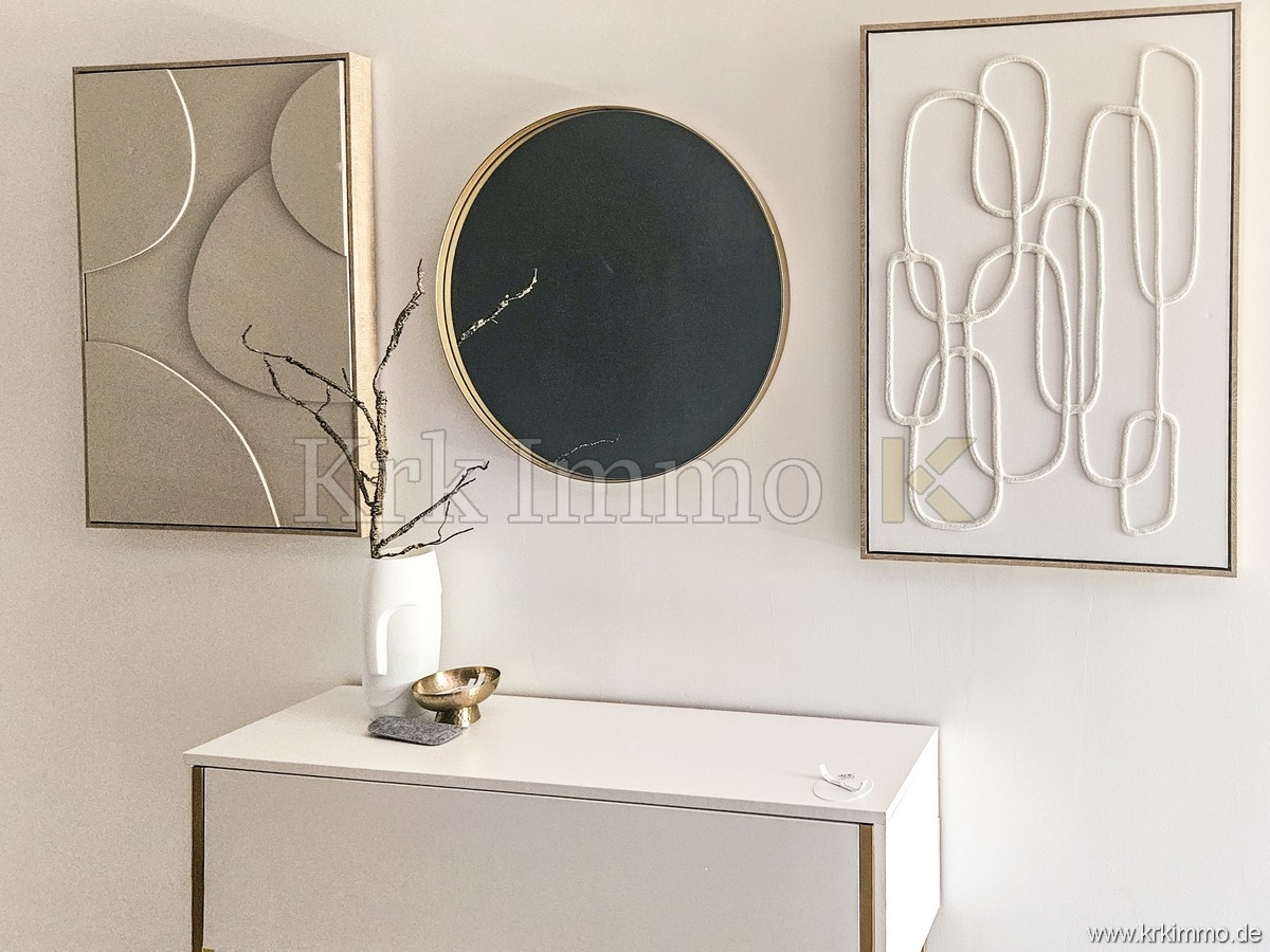 Hiša s tremi apartmaji, bazenom, teniškim igriščem in savno!