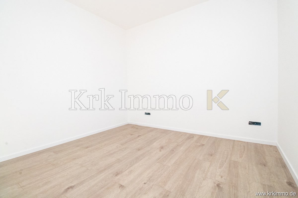 Nov apartma v pritličju z vrtom le 200 m od morja!