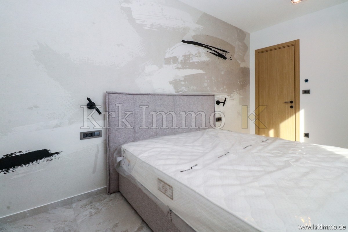 PRODAMO: Nov dvoetažni apartma z bazenom, Malinska