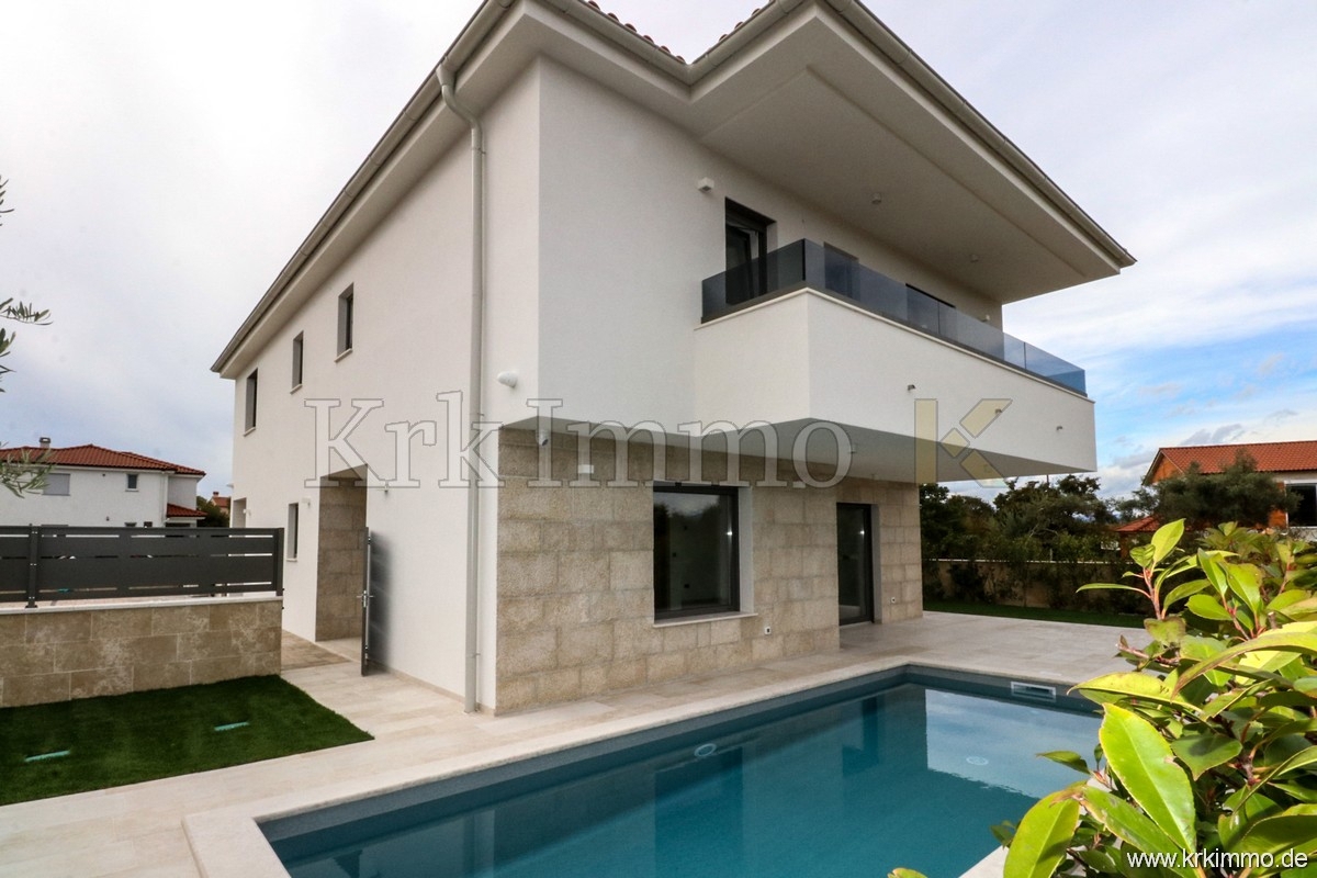 PRODAMO: Nov dvoetažni apartma z bazenom, Malinska