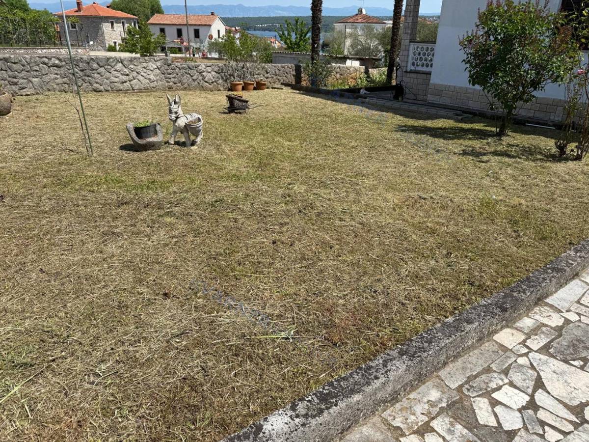 Malinska – Apartmajska hiša – 80 m do morja!