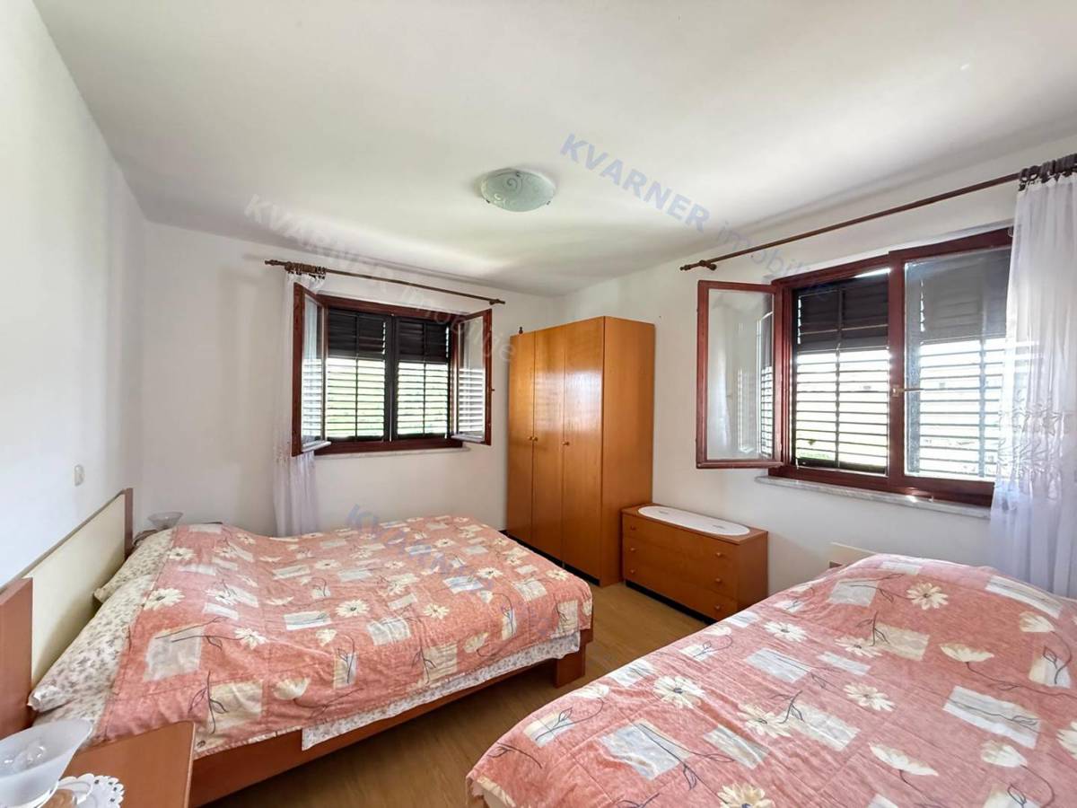 Malinska – Apartmajska hiša – 80 m do morja!