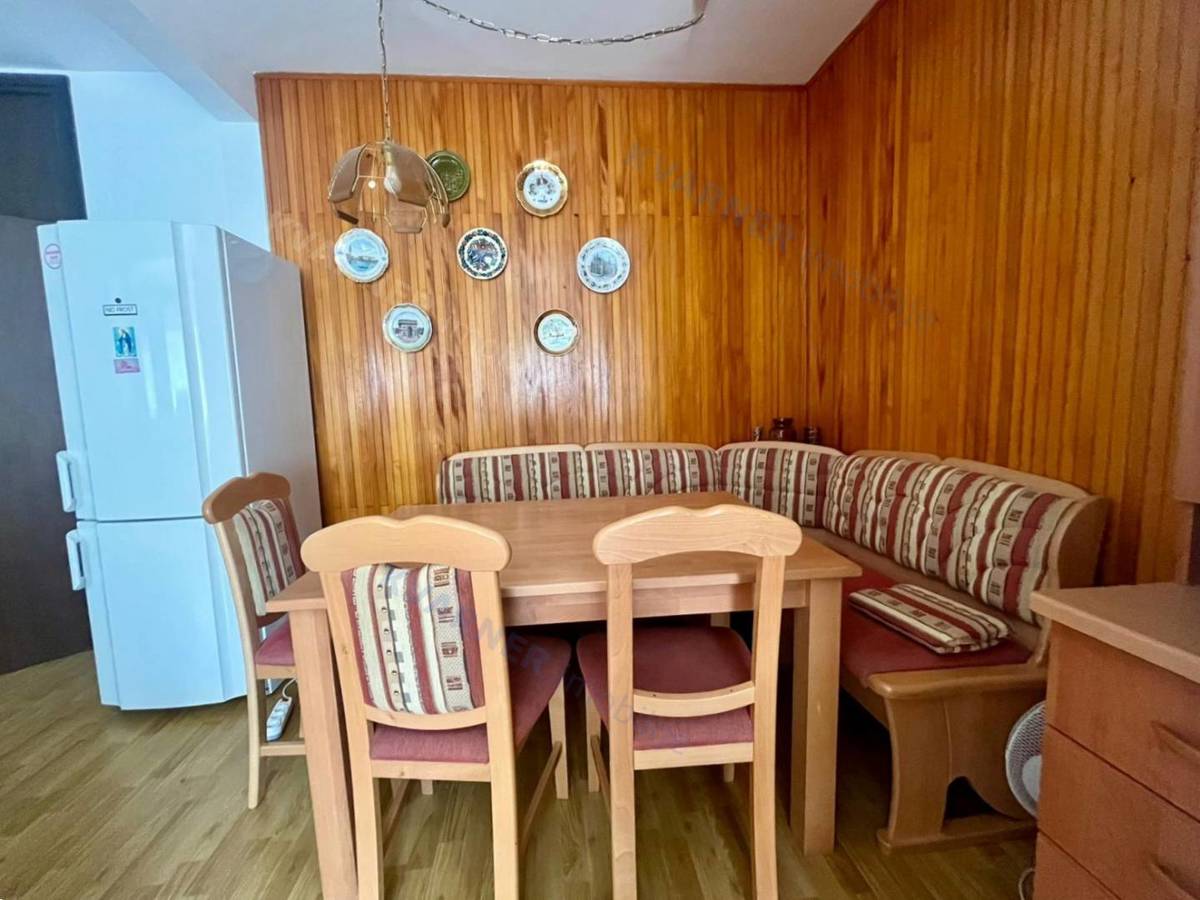 Njivice – Stanovanje 54 m², pritličje, pogled na morje