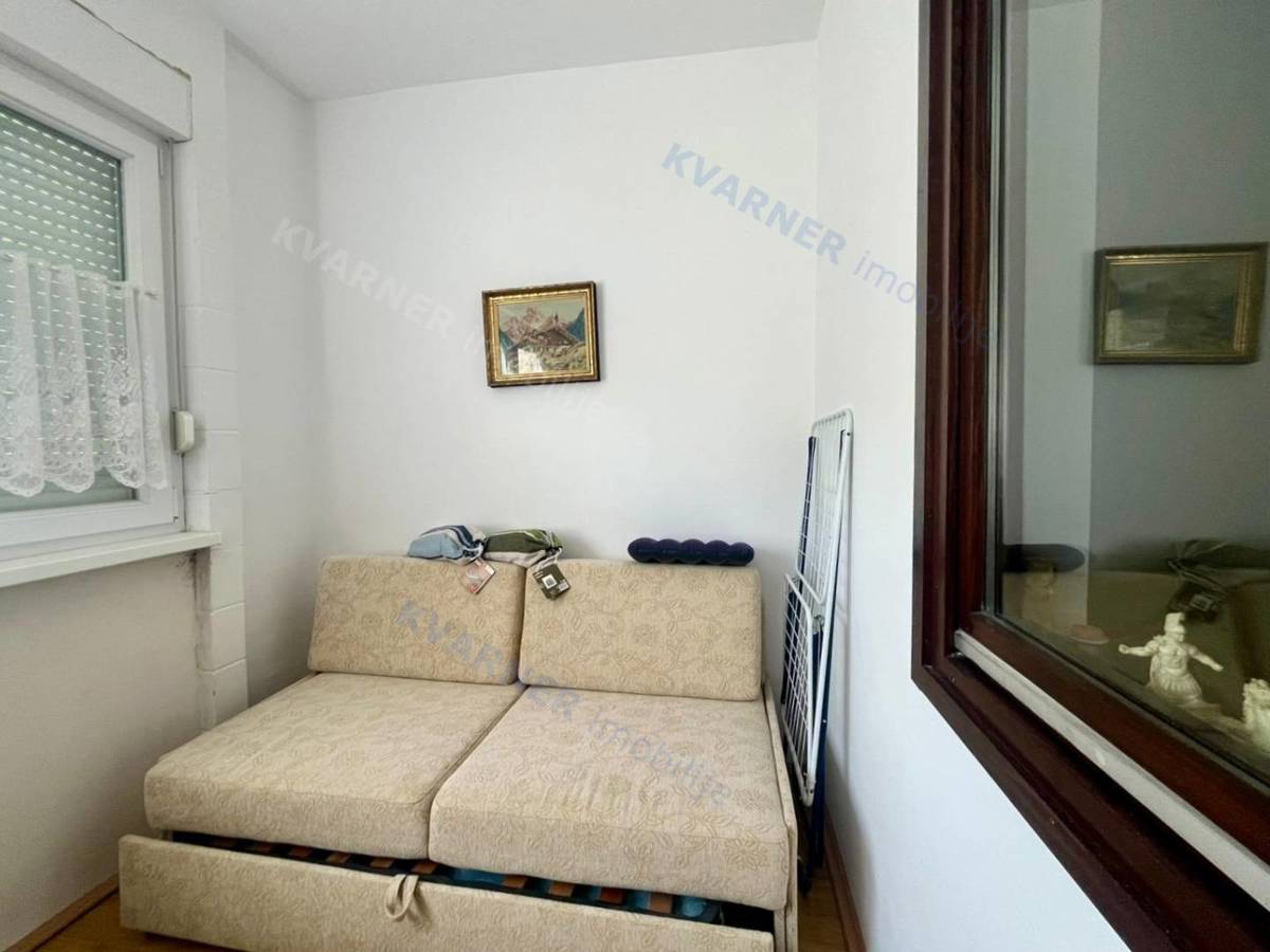 Njivice – Stanovanje 54 m², pritličje, pogled na morje